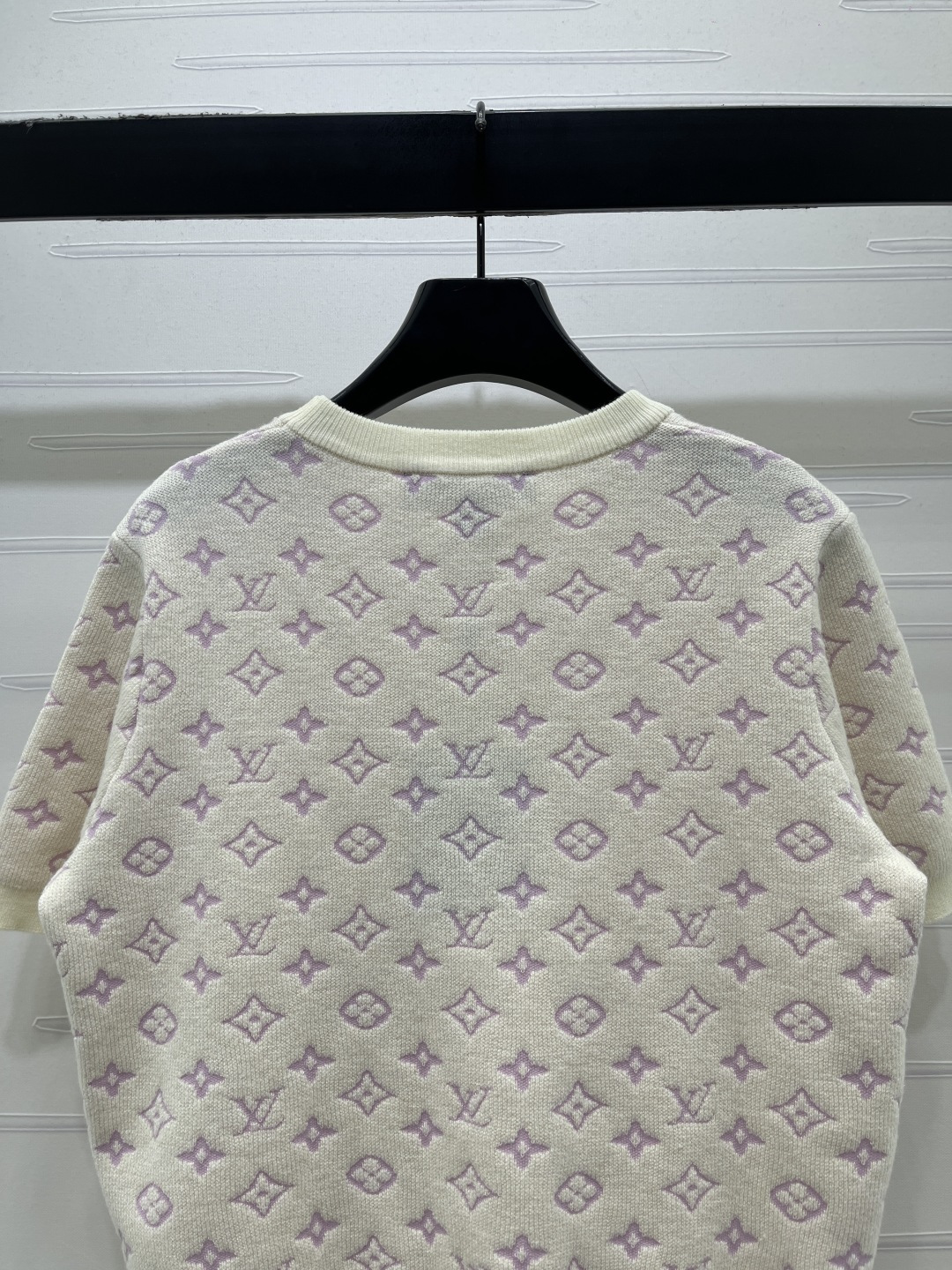 Women's short sleeves